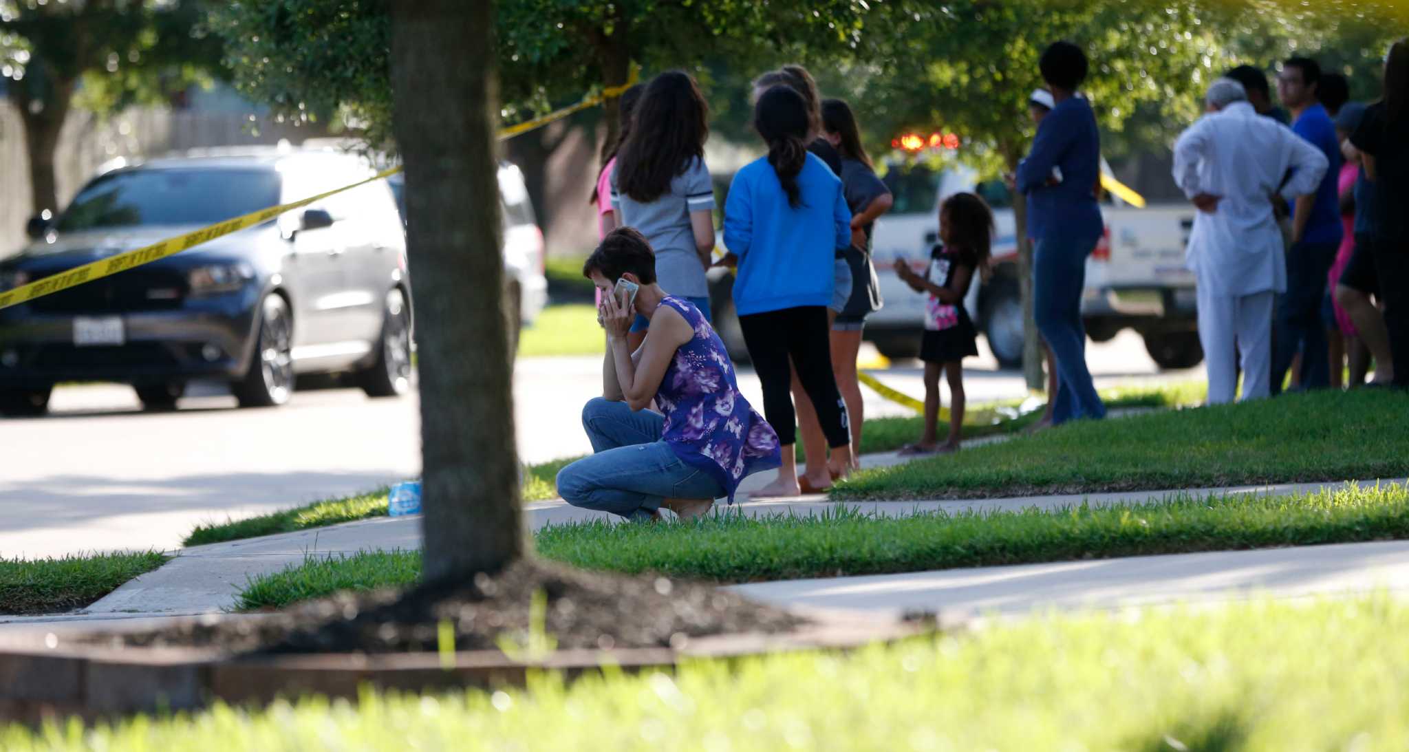 Police Identify Woman And Two Daughters She Apparently Shot Dead