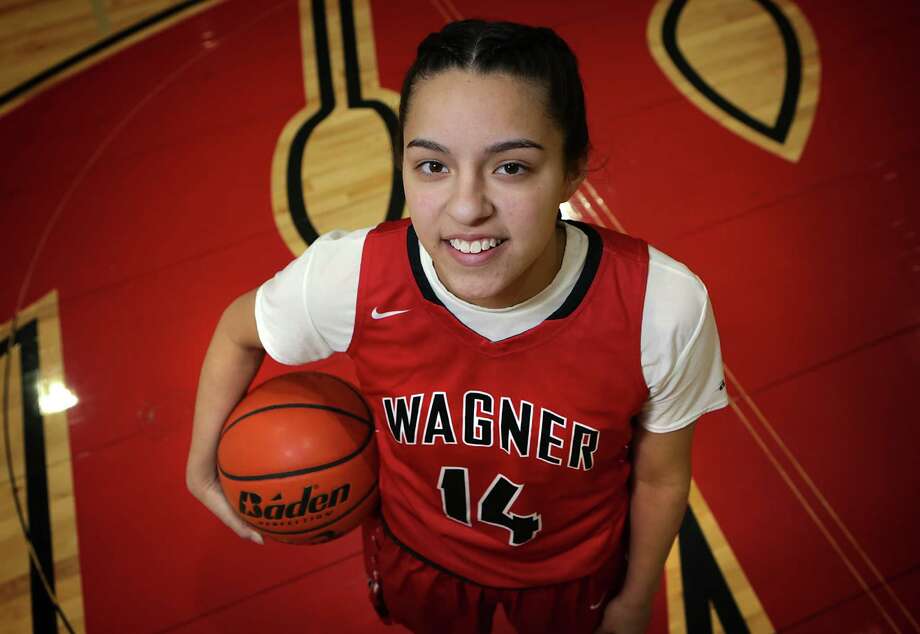 Wagner Basketball Star Named 2016 Express News Sportswoman Of The