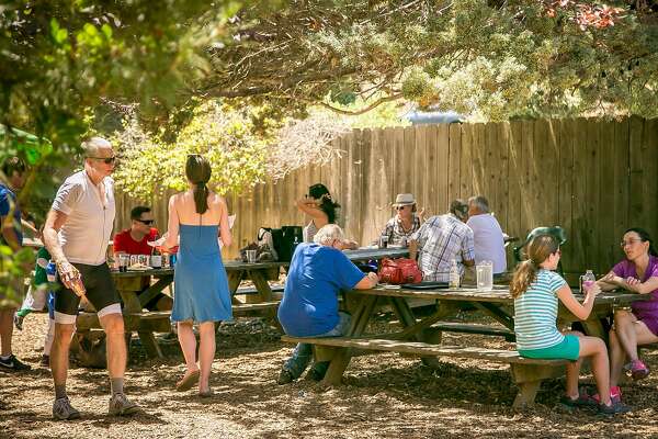 Famous watering hole Alpine Inn Beer Garden lives up to legend ...