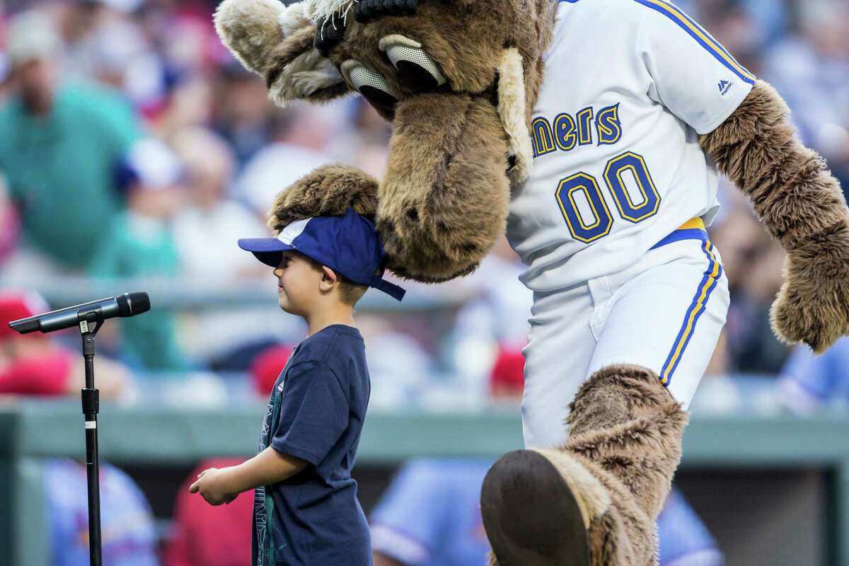 Mariners mascot jerseys