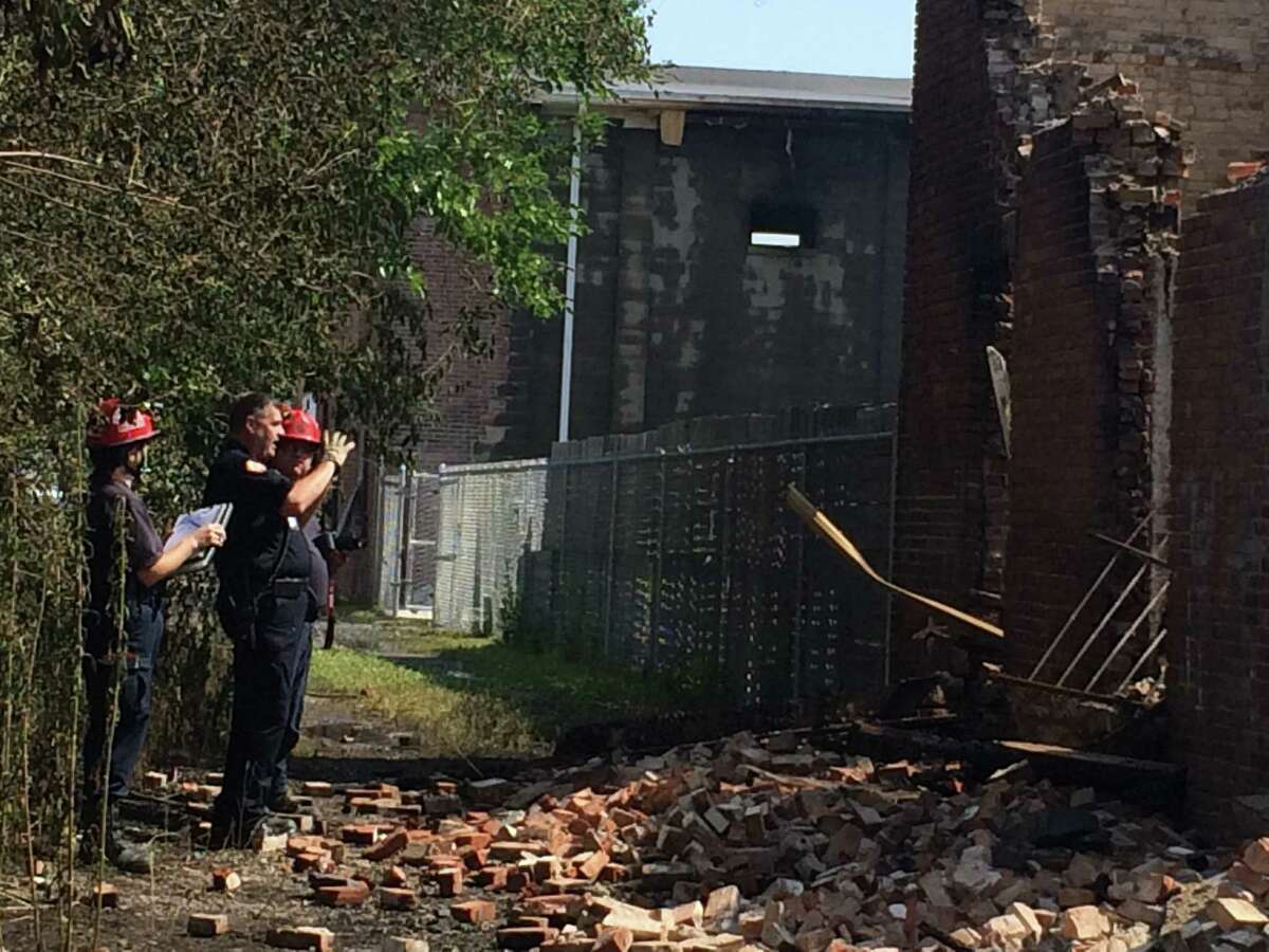 Watervliet warehouse razed; fire still under investigation