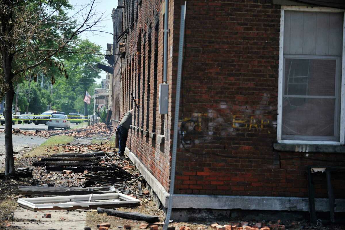 Watervliet warehouse razed; fire still under investigation