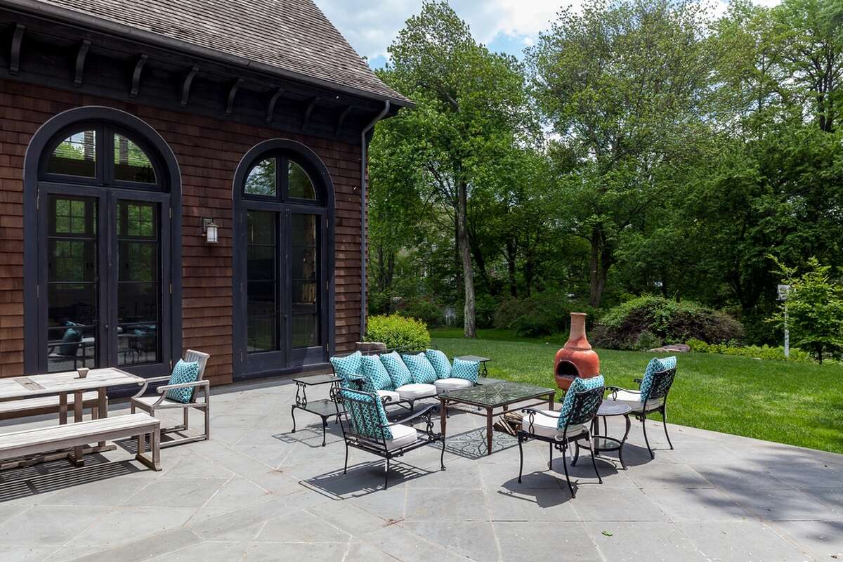 2 Driftway Ln, Darien, CT 06820 5 beds 6 baths 8,239 sqft Features: Outdoor terrace, breakfast nook, two-sided wood burning fireplace, View full listing on Zillow
