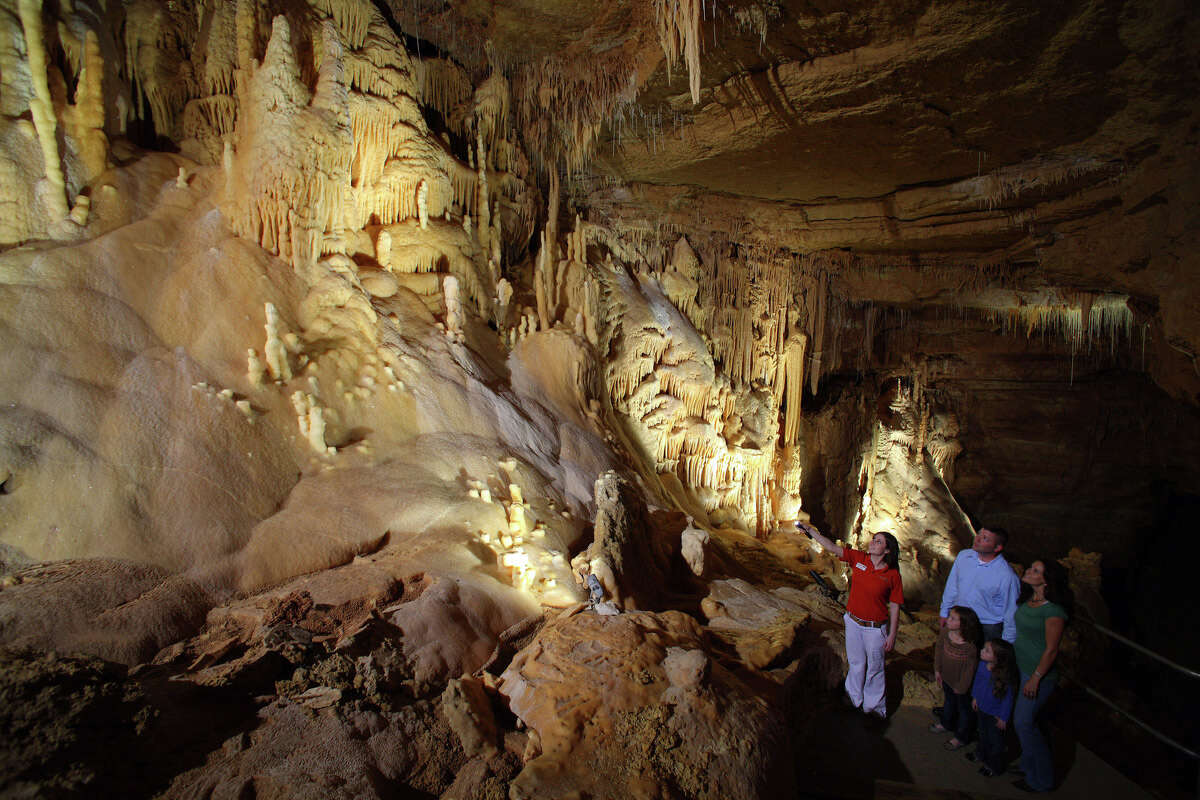 Click ahead to view 15 things to do in San Antonio that aren't the Alamo. 1. "Discover the Natural Bridge Caverns"