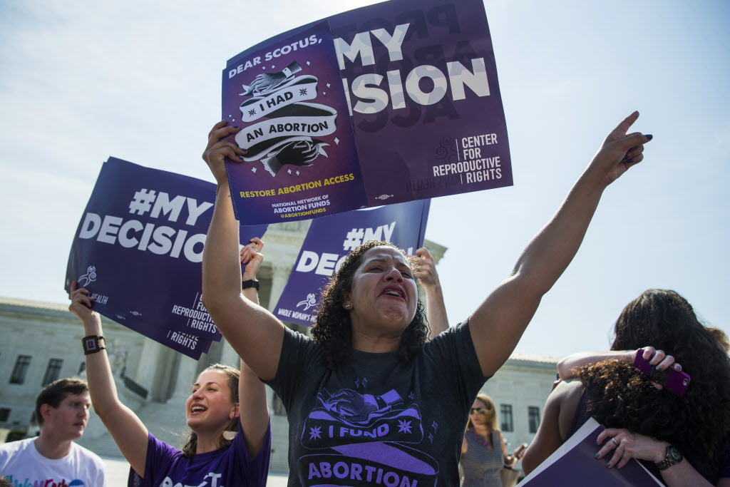 U S Supreme Court strikes down Texas abortion rules in landmark ruling