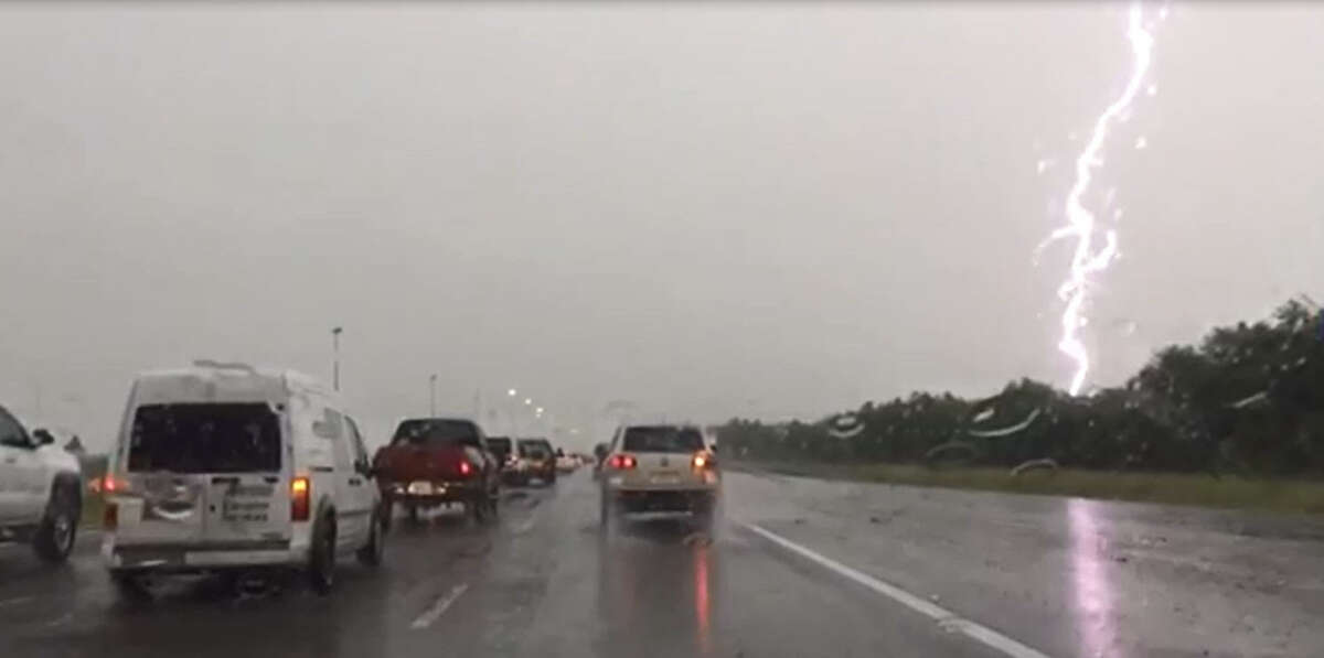 Slow-motion video shows lightning strike on Texas 288 near Houston