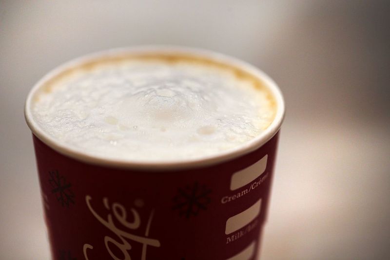 Teen dies after drinking large diet soda, latte, energy drink, coroner says