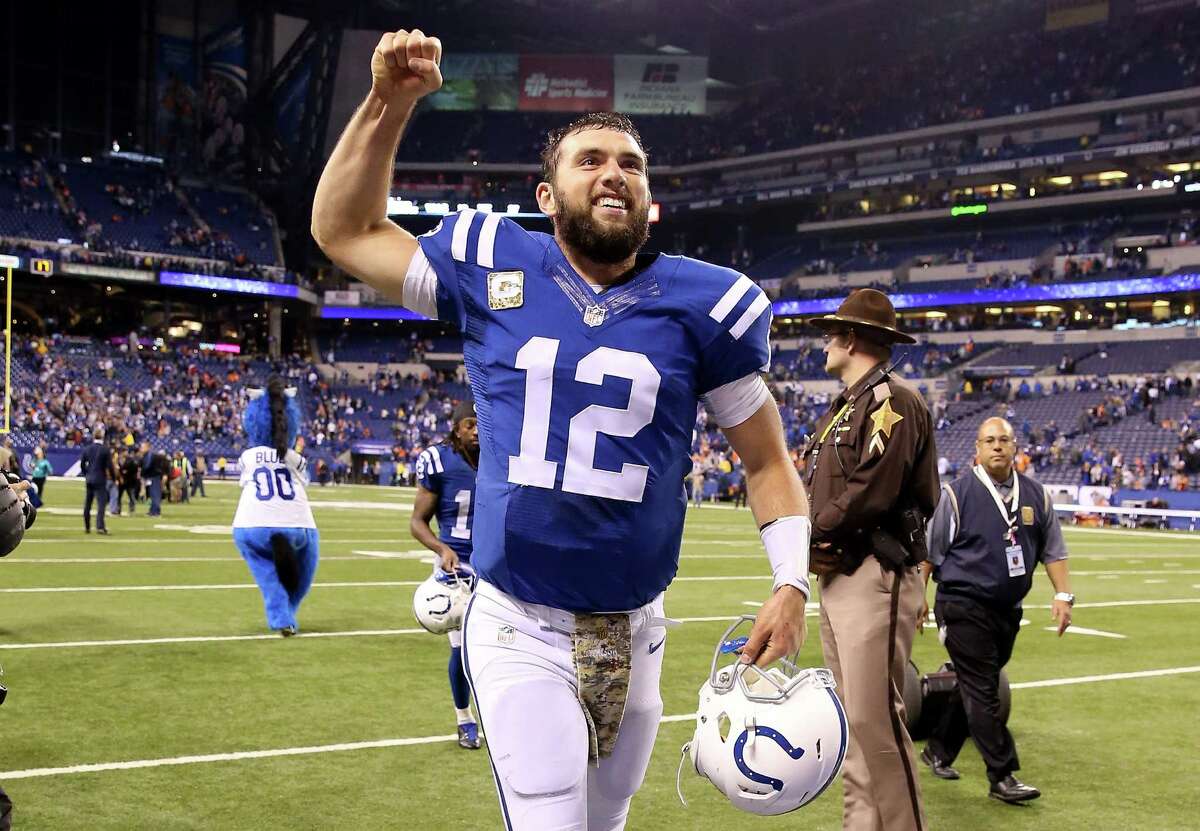 Indianapolis Colts quarterback Andrew Luck (12) celebrate a game