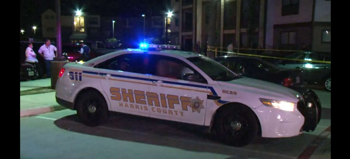 Domino's Pizza delivery man shot, wounded in N. Harris County