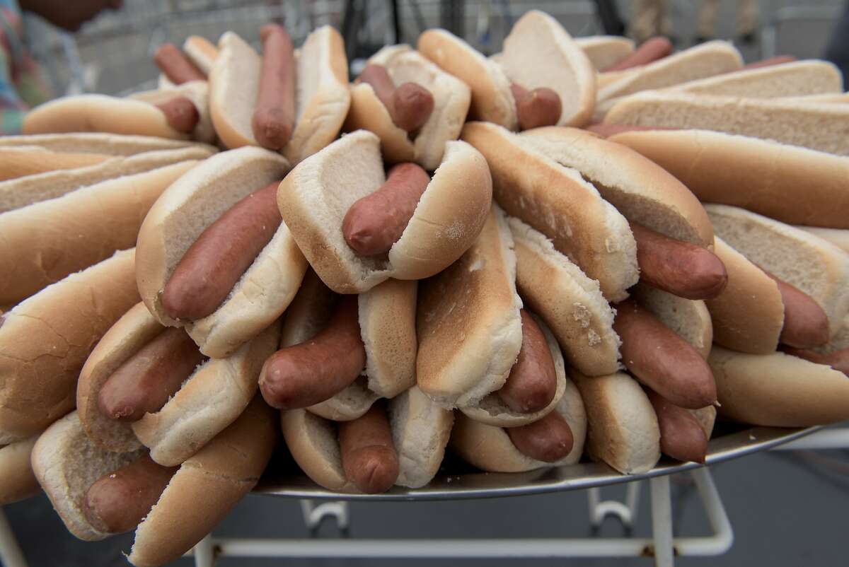 Happy Fourth of July Looking for a great Texas hot dog this weekend? According to Foursquare, these are the 10 best in Texas.