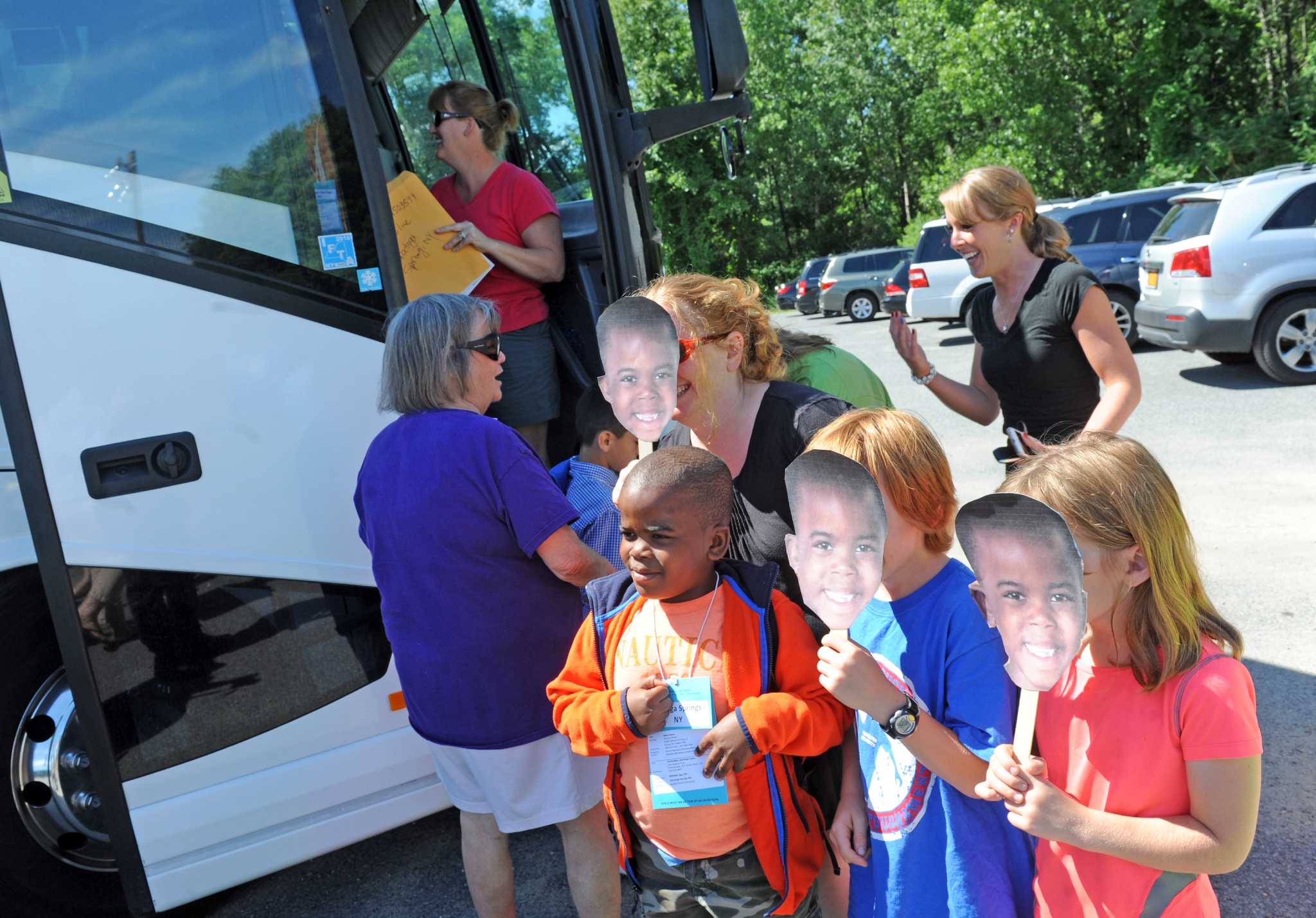 Fresh Air children arrive in Saratoga Springs