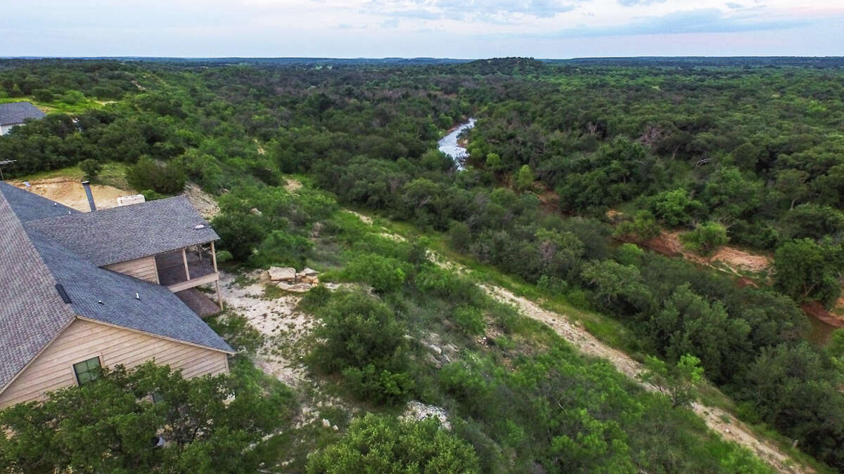 Massive ranch in North Texas, featuring 10bedroom lodge, on the market