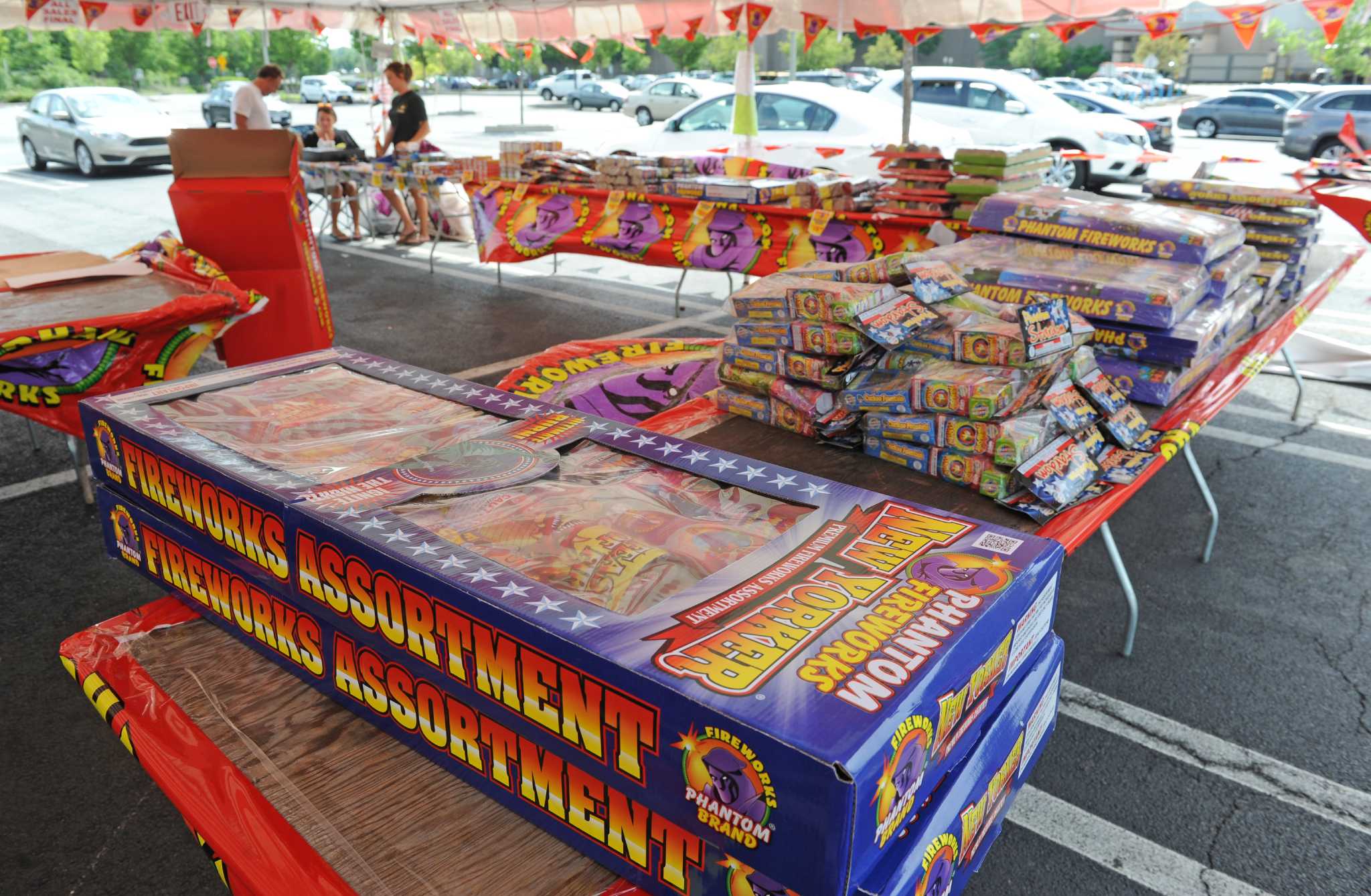 New York July 4 fireworks sales expected to surge over weekend