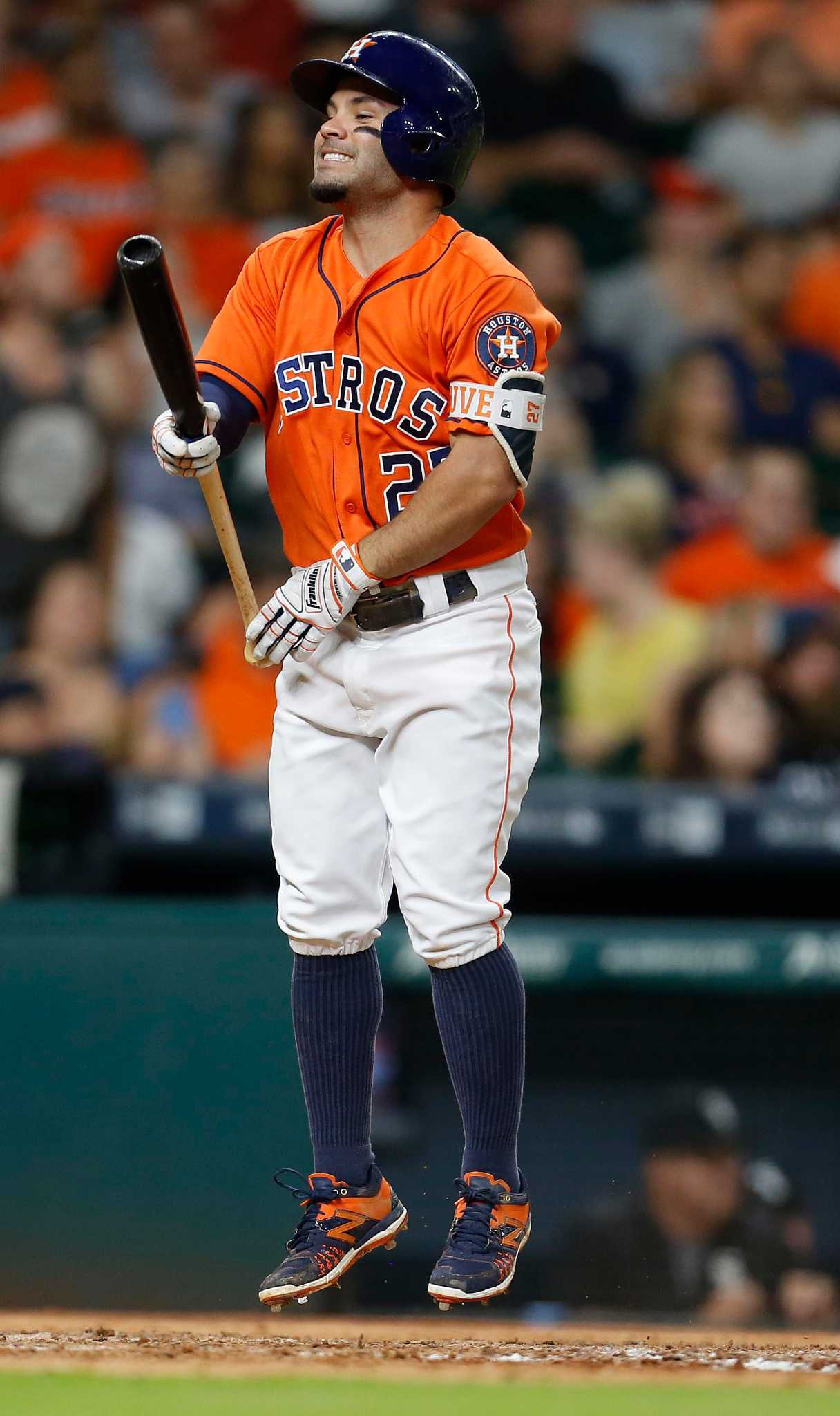 MAY 11 2016: Houston Astros second baseman Jose Altuve (27