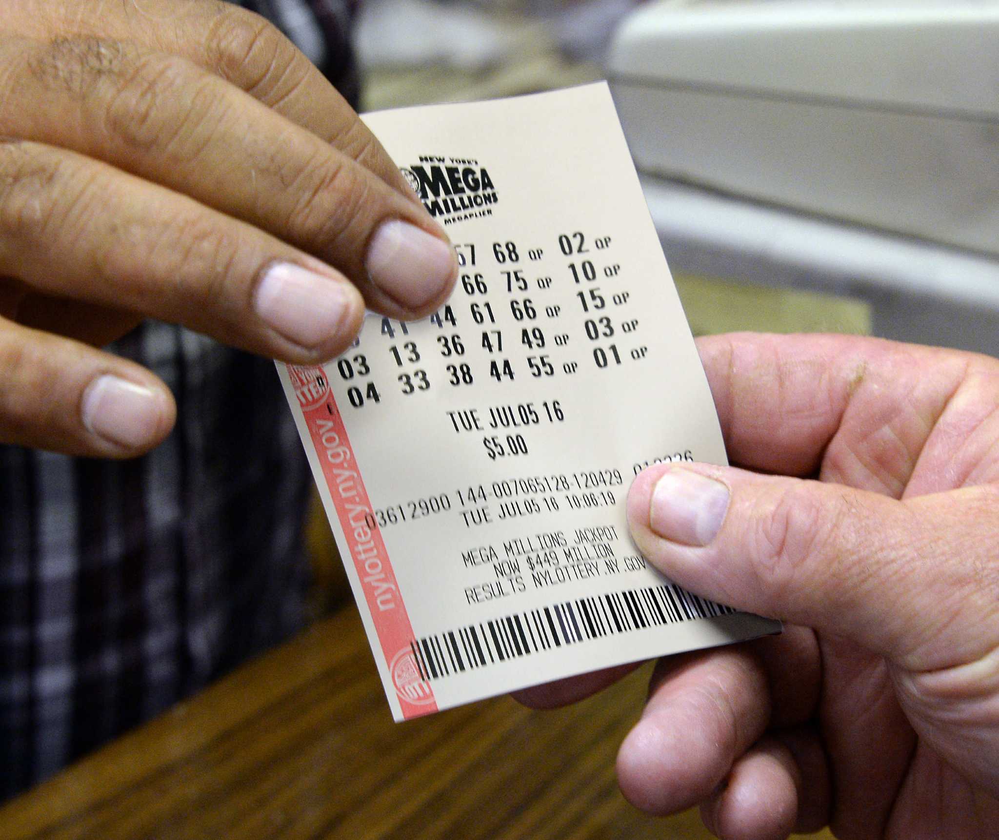 mega-millions-prize-up-to-521m-10th-largest-in-us