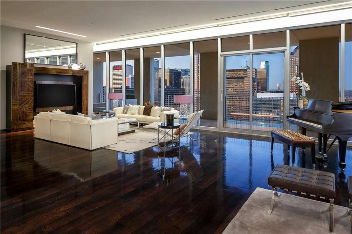 Flamboyant Dallas socialite's onetime penthouse back on the market