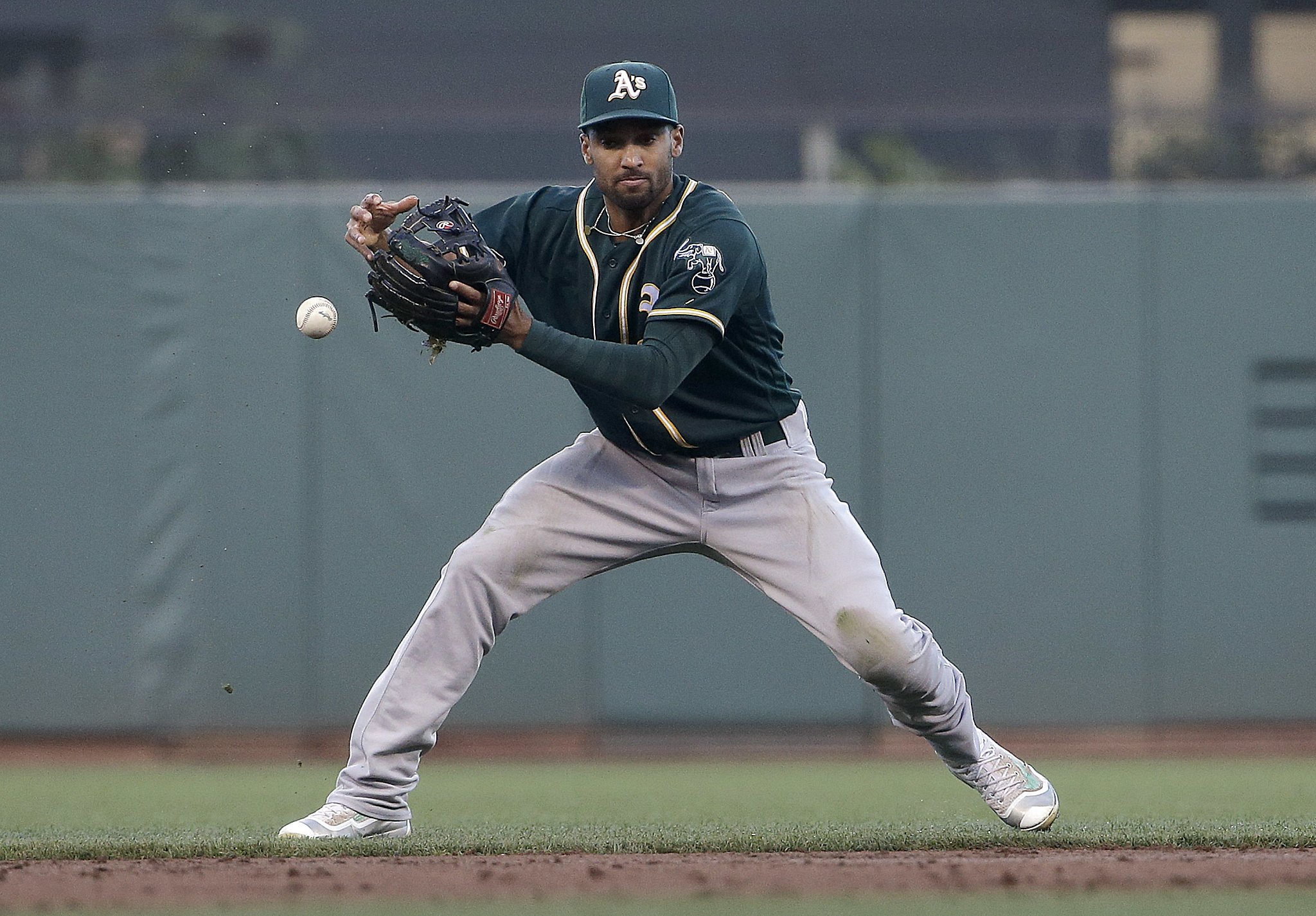 A's Marcus Semien playing every day despite shoulder issue
