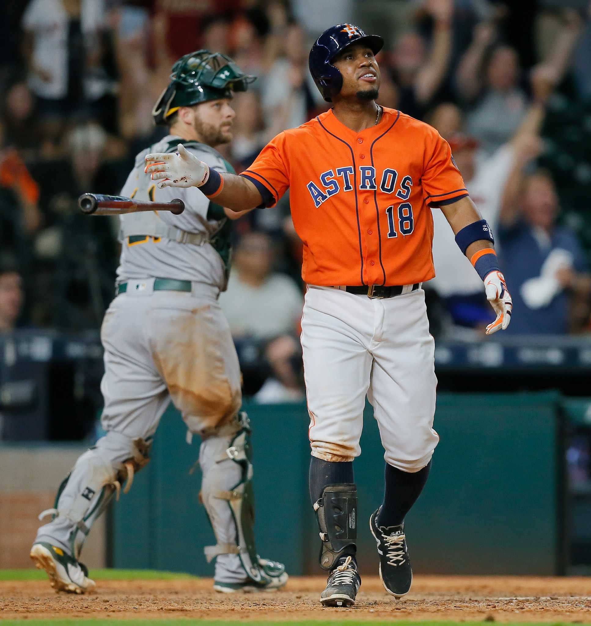 Free agent Luis Valbuena, former MLB player Jose Castillo died in