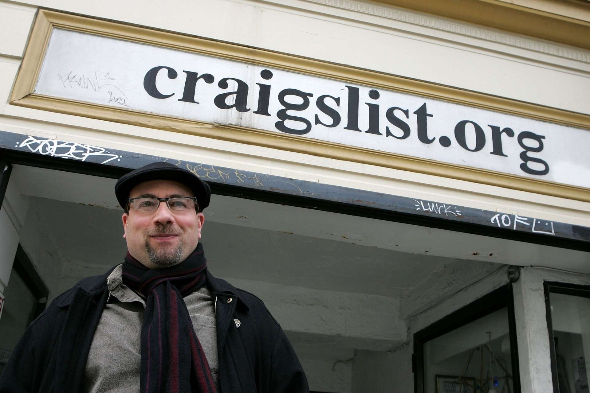 Nerdy Craigslist founder wants to change the world -- starting with your  news