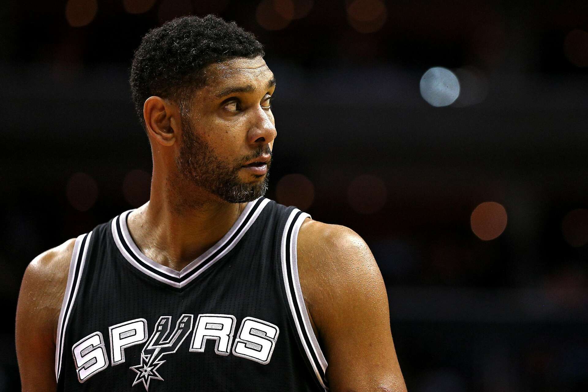 Tim duncan jersey retirement video outlet