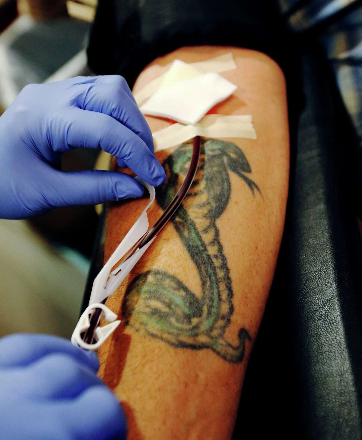 San Antonio blood donation center begins Zika testing