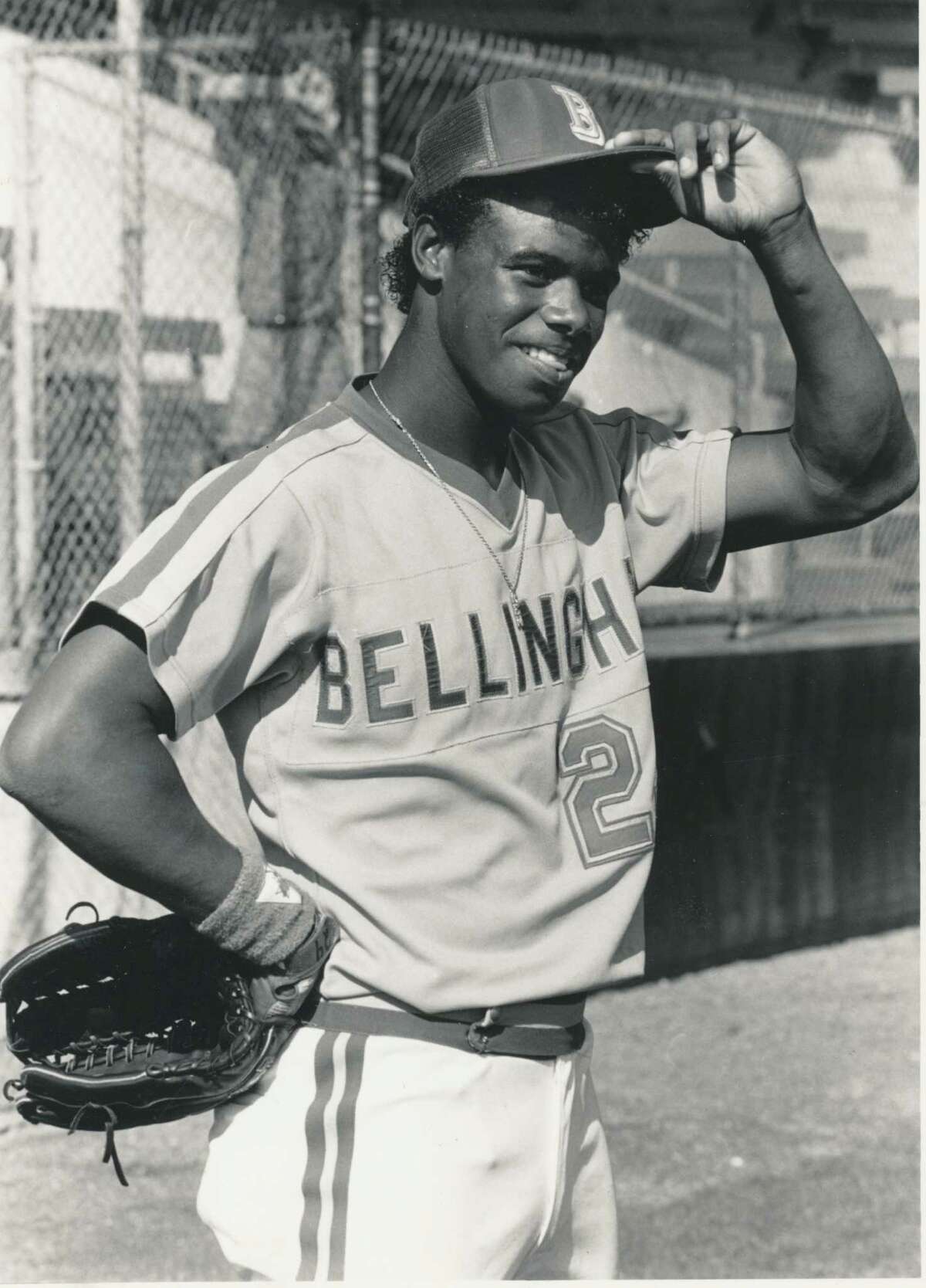 Rare early photos of Ken Griffey Jr.'s Mariners career