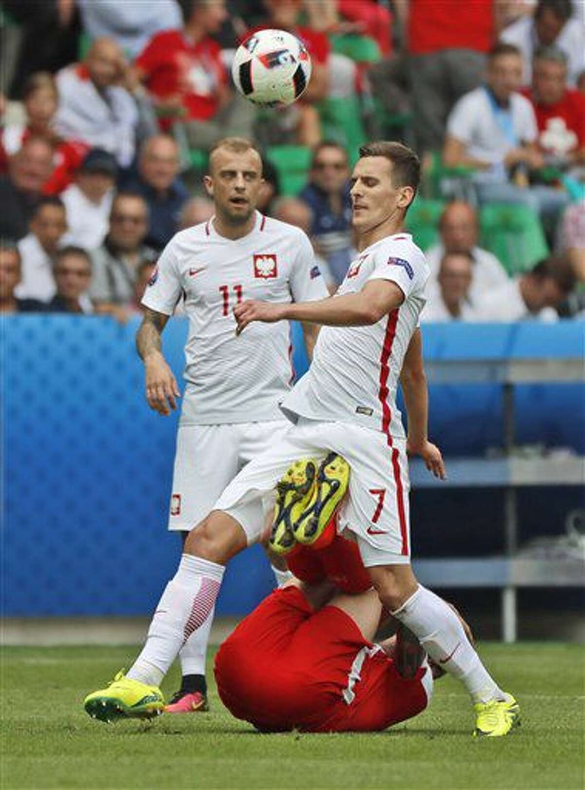 Poland striker Milik looked to Ronaldo for inspiration