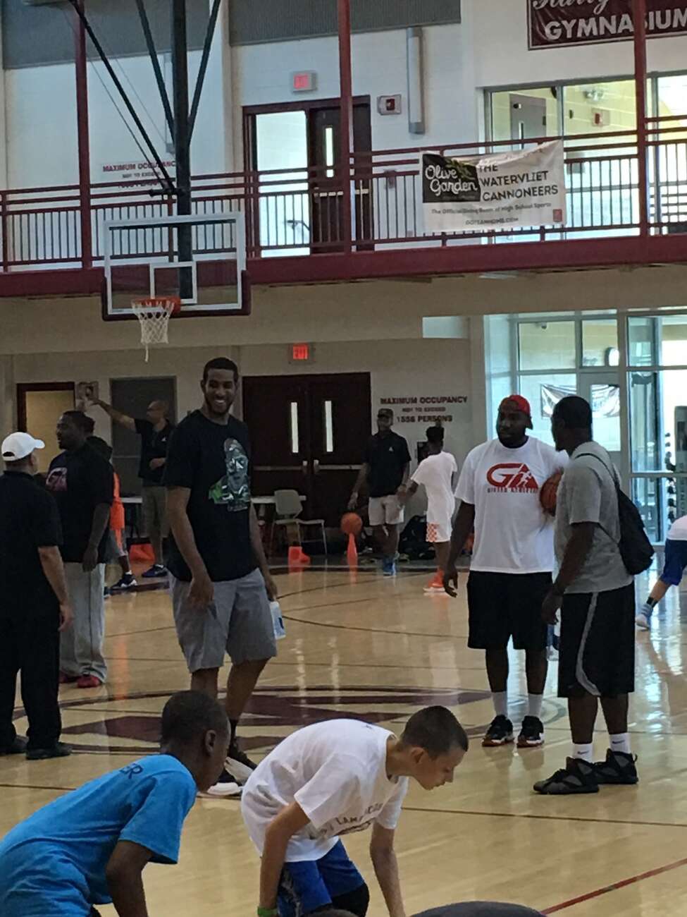 LaMarcus Aldridge comes to Watervliet for skills camp