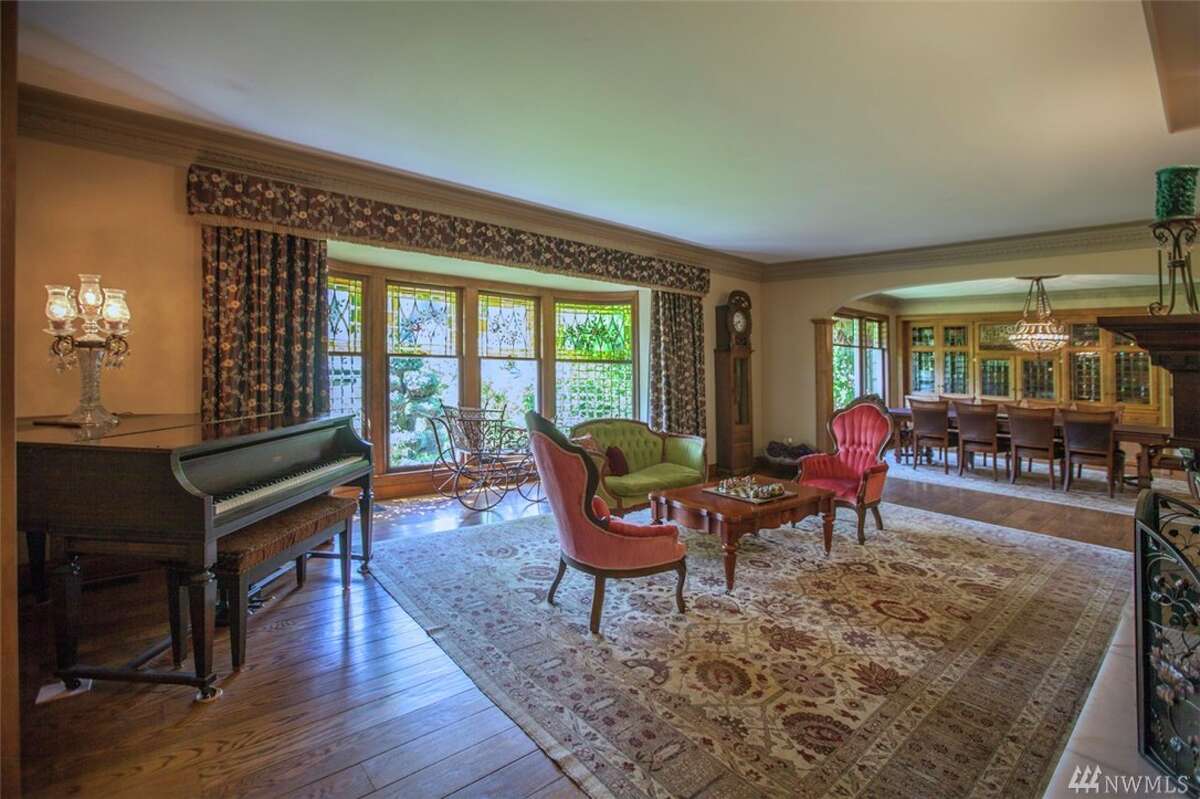 Rocker's former County estate hits market