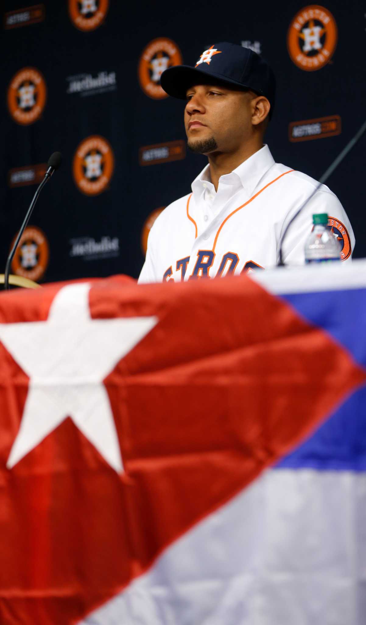 As Astros' next great hope, Yulieski Gurriel gets accustomed to