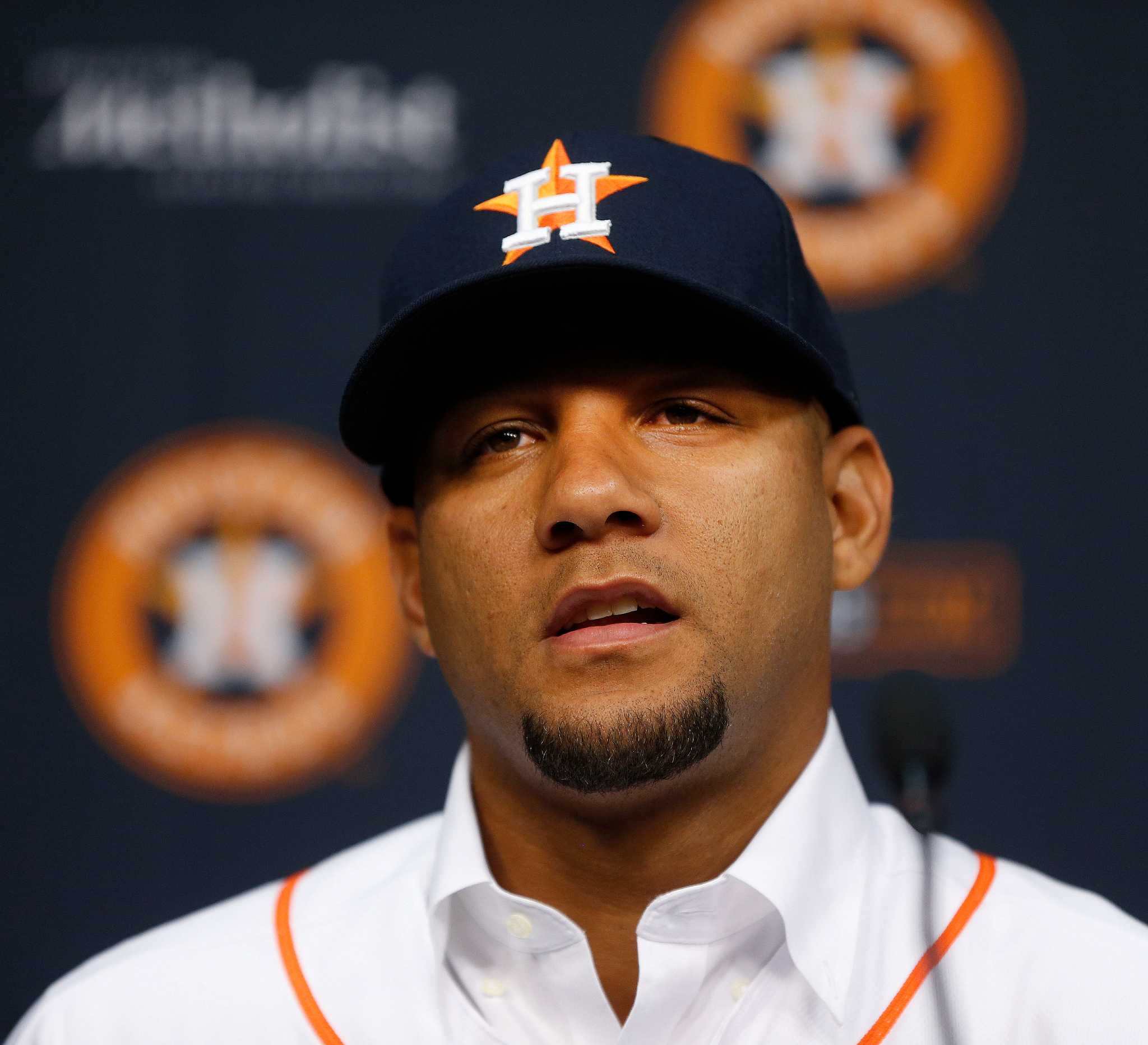 Sports Update Breaking down Astros' Yulieski Gurriel signing