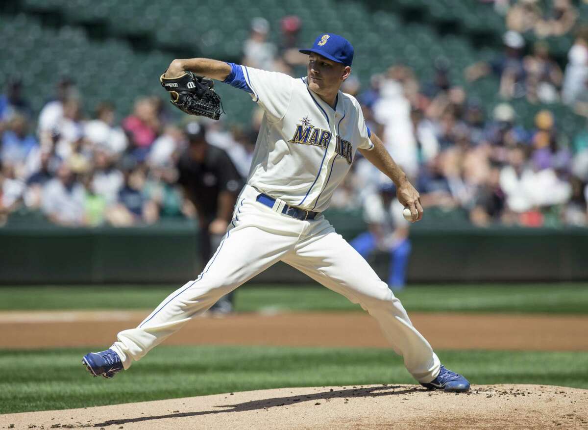 Mariners trade LHP Mike Montgomery to Cubs in 4-player deal