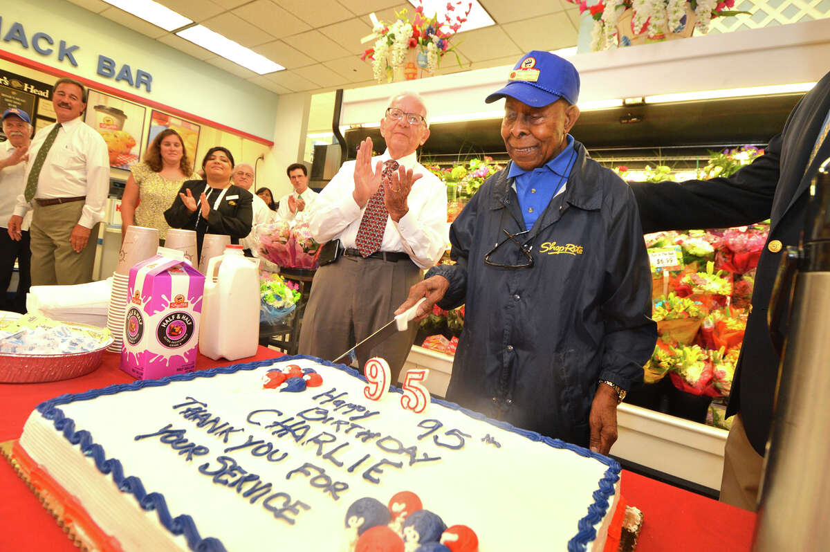 With 95 years in the bag, Norwalk ShopRite clerk has no plans to retire