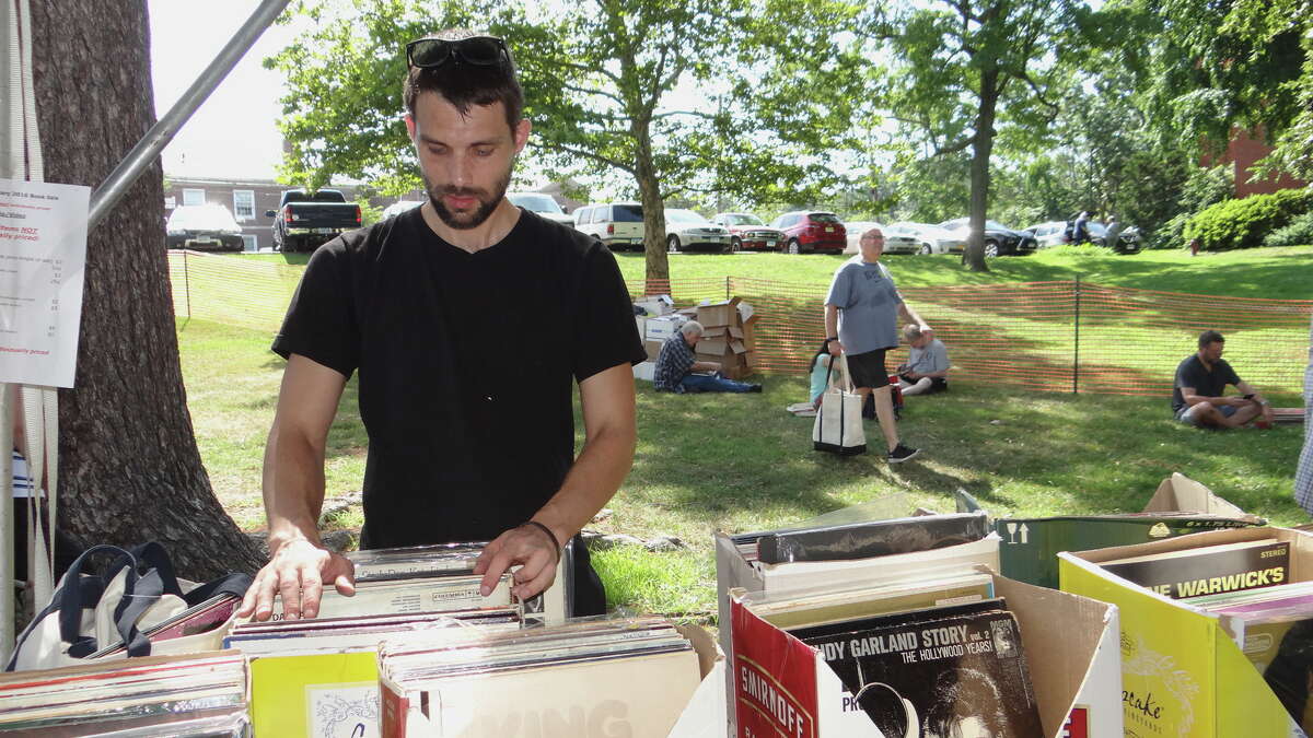Hot time on the Westport Library Book Sale’s opening day
