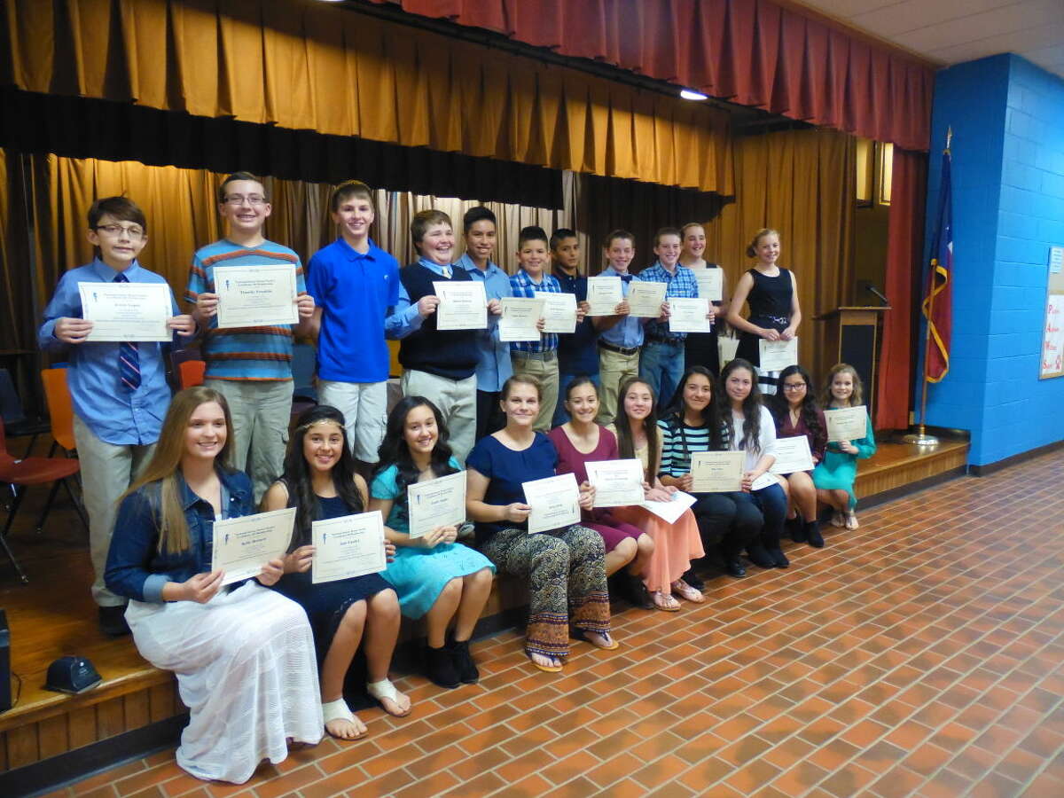 Coronado NJHS inducts 26 new members