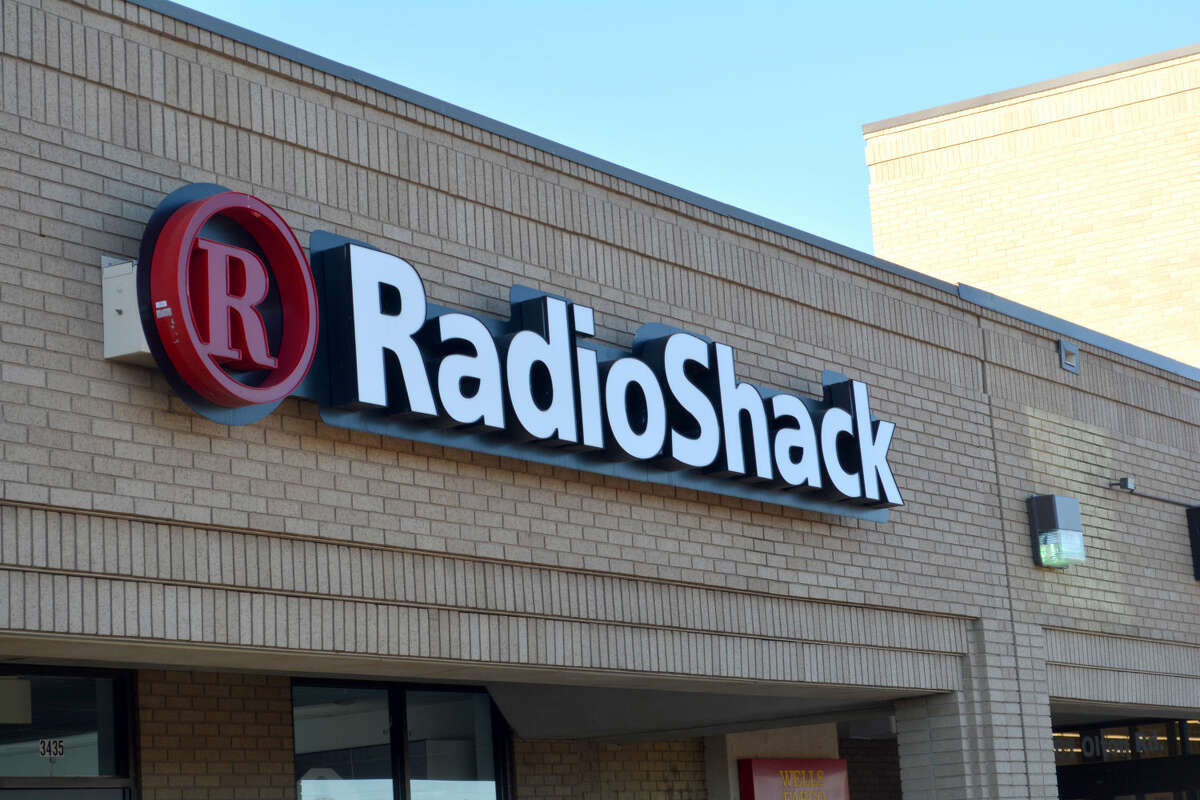 Local RadioShack to remain open for now