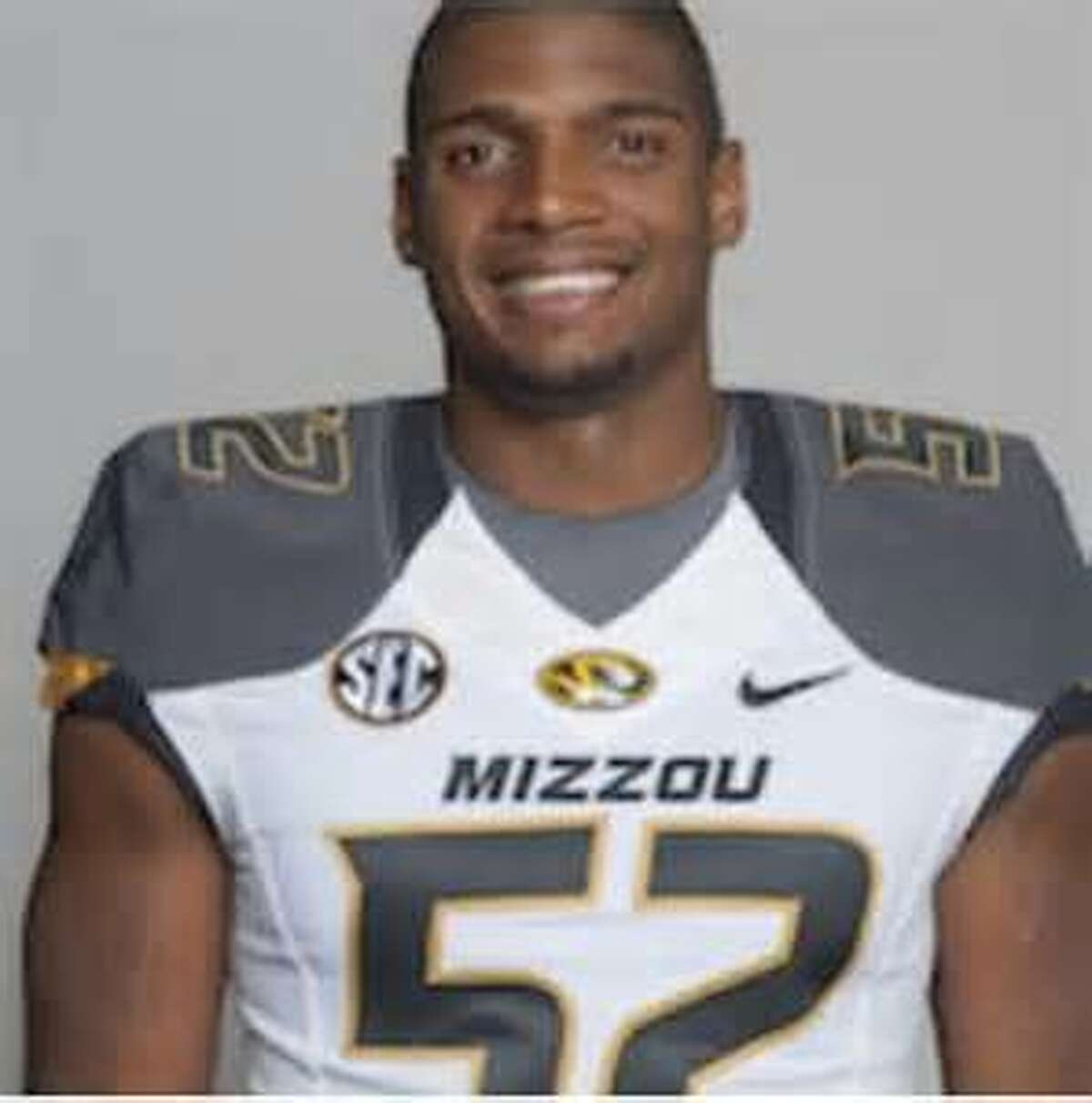 Rams Cut Michael Sam, First Openly Gay Player Drafted in N.F.L. - The New  York Times