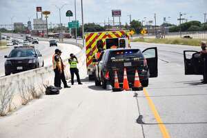 SAPD officer hospitalized after 3-car crash shuts down portion of Interstate 35 on Southwest Side