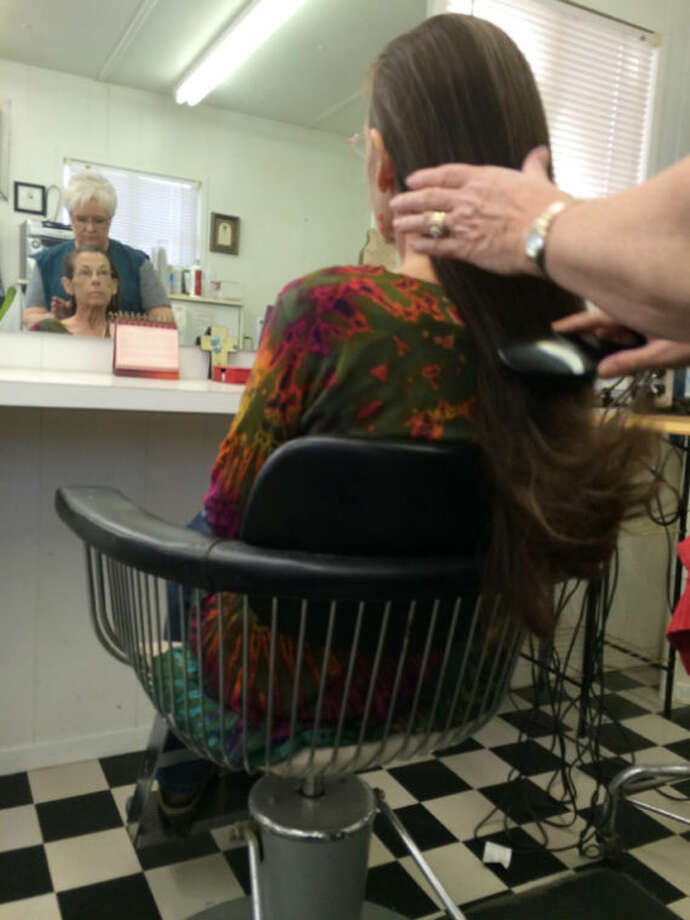 Phenomenal Teacher Donates Hair Before Chemotherapy Plainview