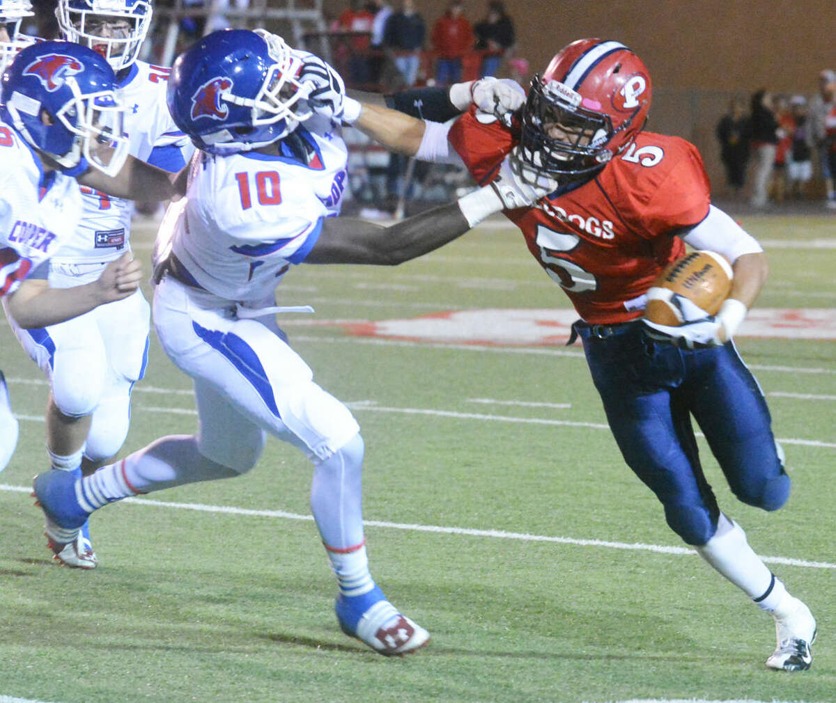 Flye commits to play football at Navarro JC