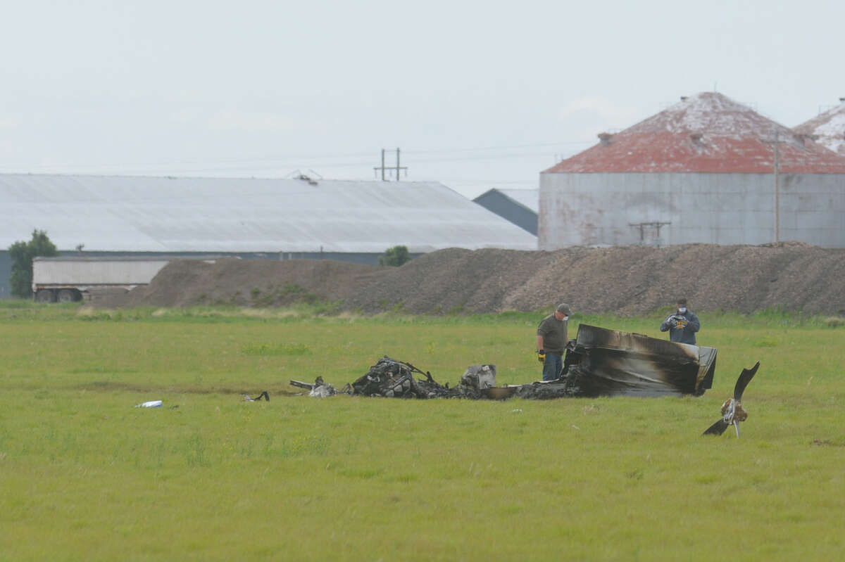 Plainview plane crash kills three