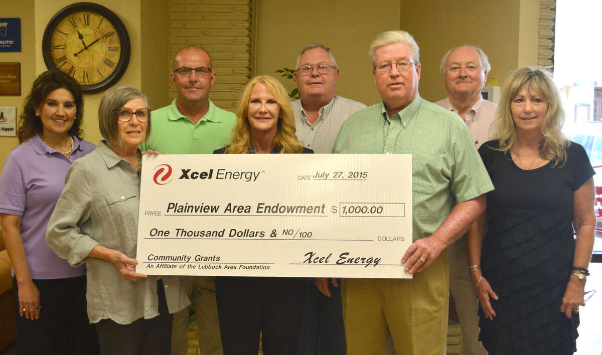 Xcel Energy gives 1,000 to Plainview Area Endowment