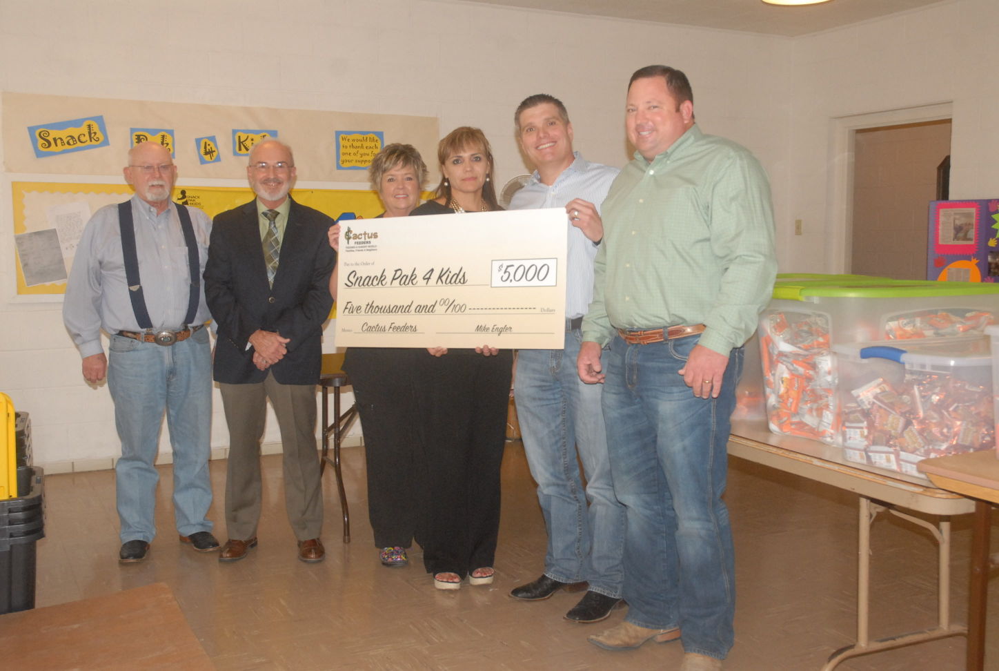 Cactus Feeders Donates To Hale Center Snack Pak Plainview Daily