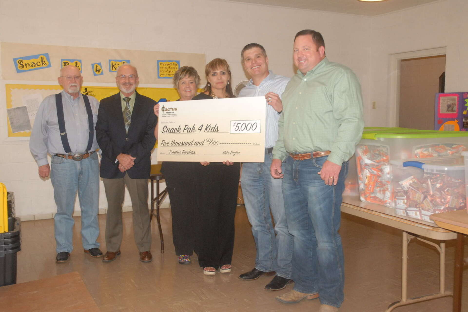 Cactus Picture Rodeo Cactus Feeders donates to Hale Center Snack Pak
