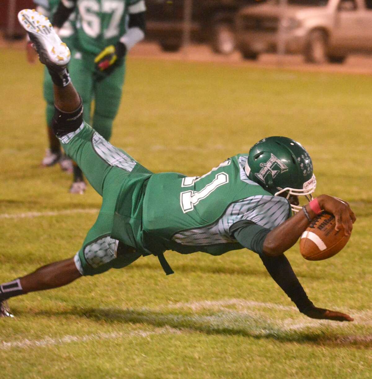 Making converts Floydada holds off Olton in district opener