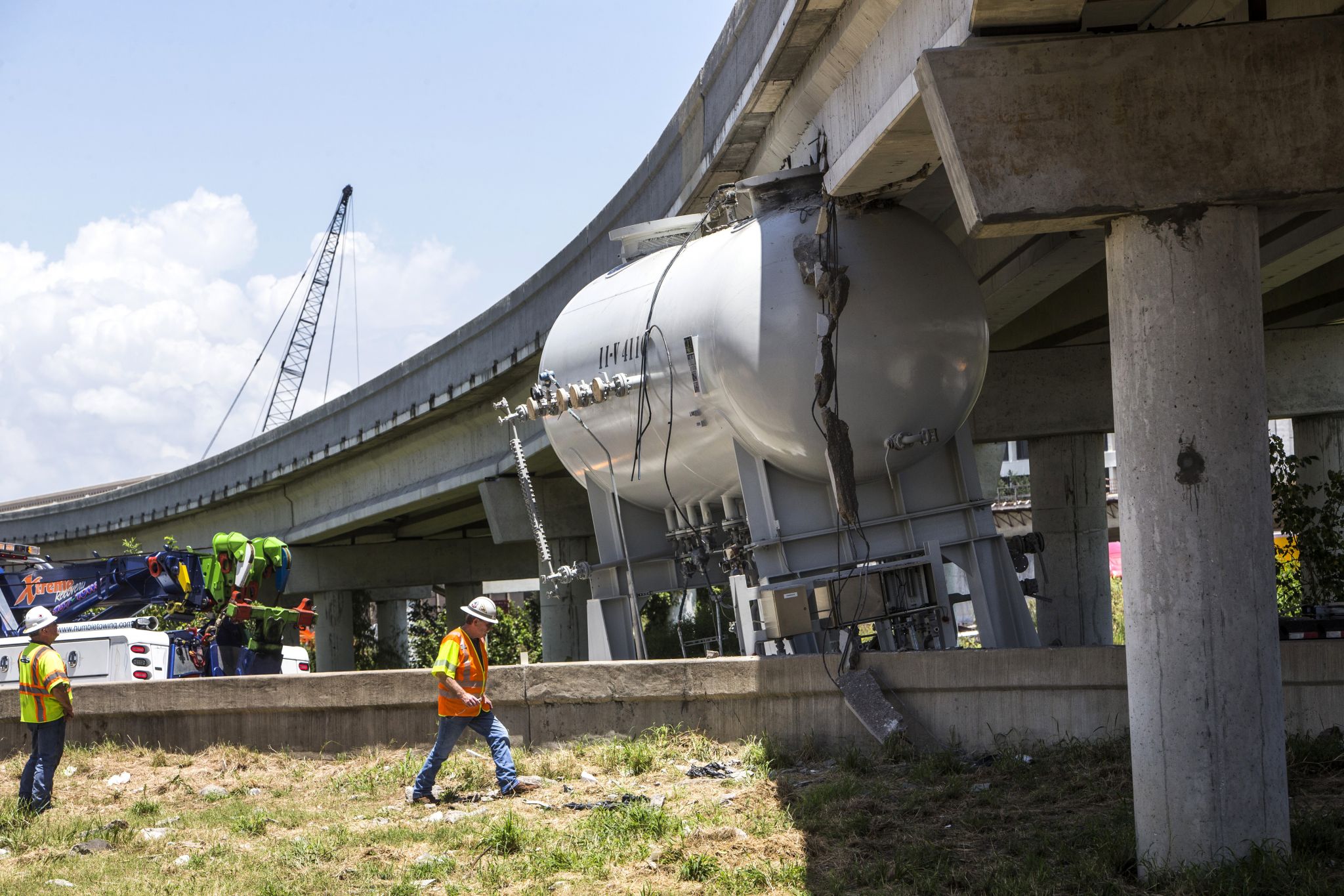 U.S. 290 reopened after crash shut down freeway for hours Houston Chronicle