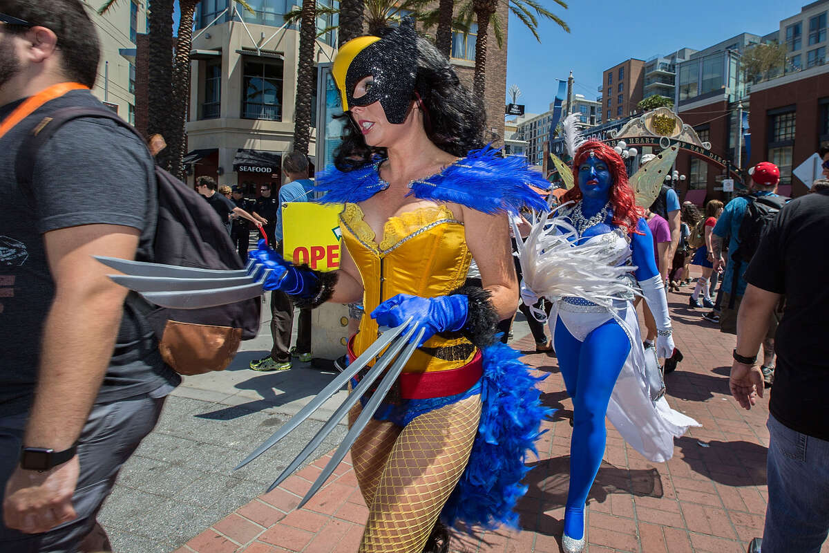 Hottest Cosplay Costumes From San Diego Comic Con 2016 