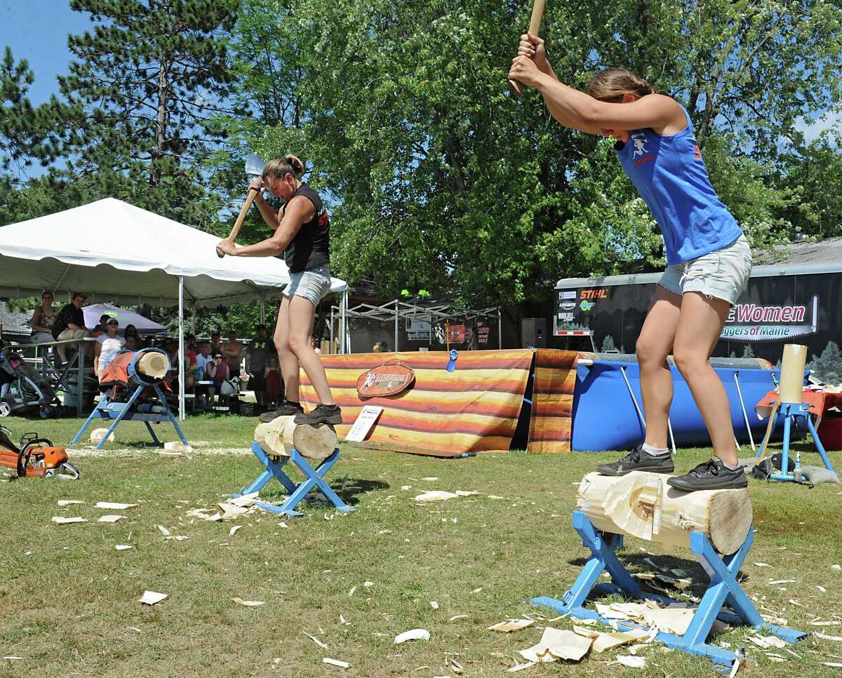 'Axe Women' lead regular lives — until they start chopping