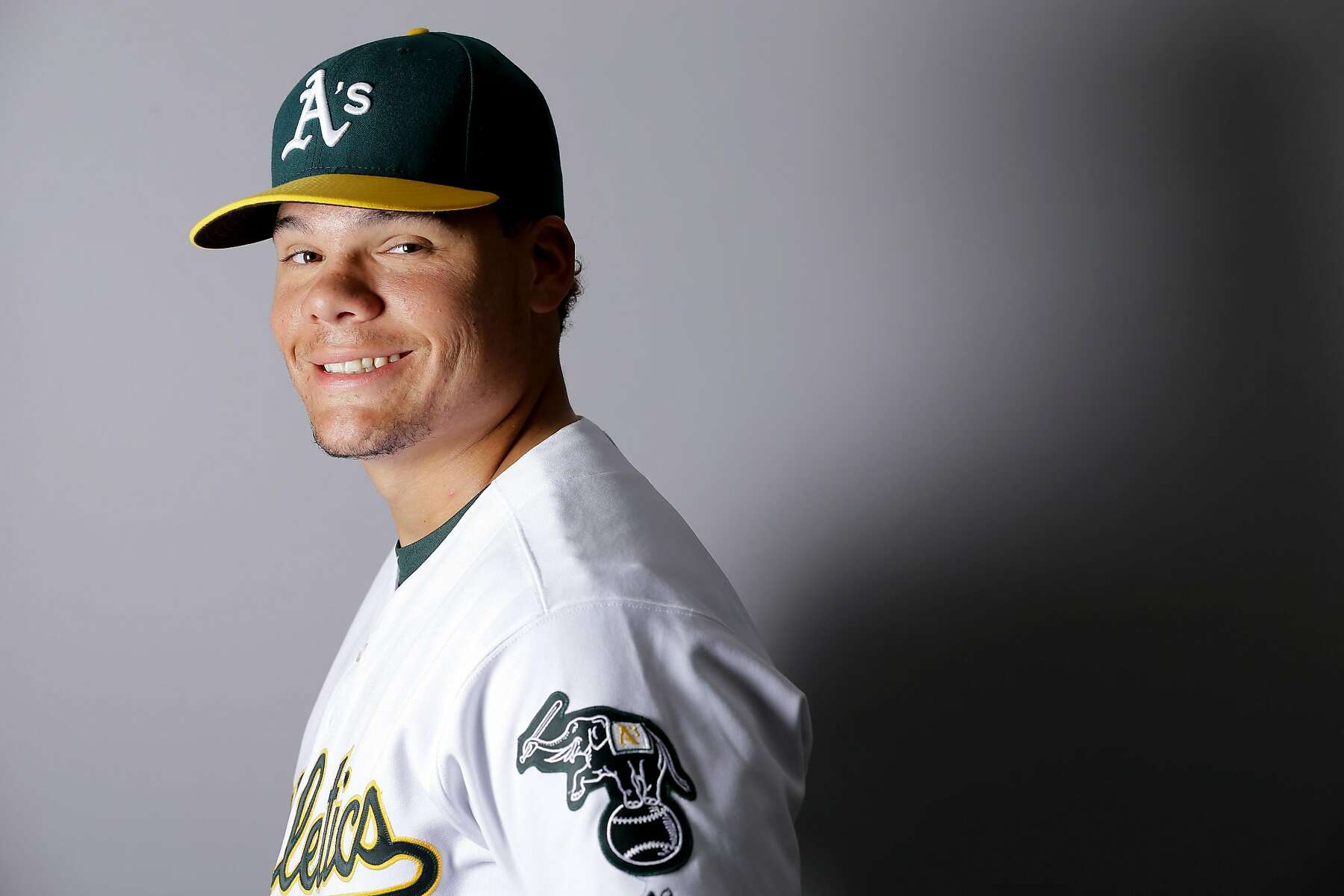 The A's showed love to their Oakland neighbors with Warriors-colored  batting practice jerseys
