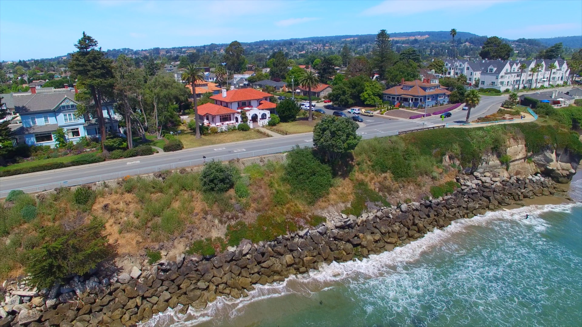 Santa Cruz estate where Hillary Clinton stayed on the market for